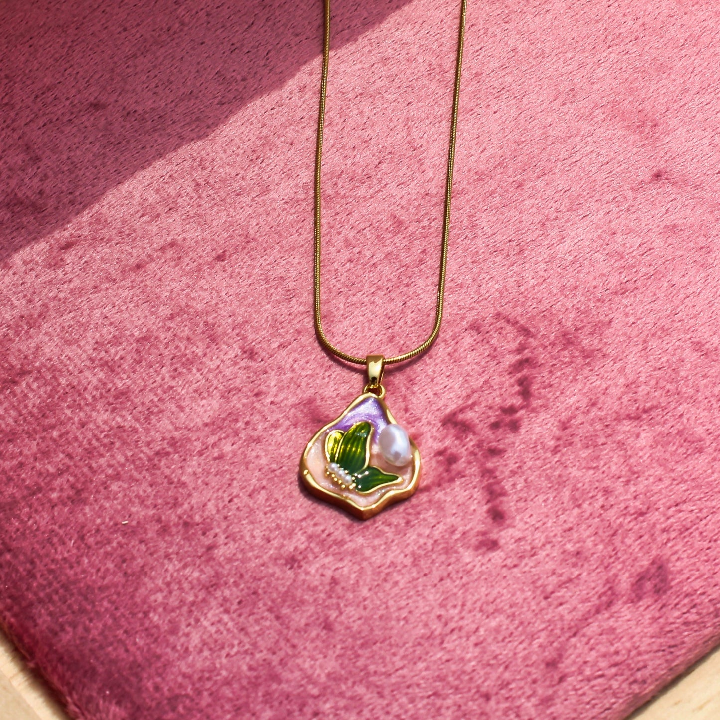 Anti Tarnish Gold Plated Necklace with Pear Shaped Vintage Pendant