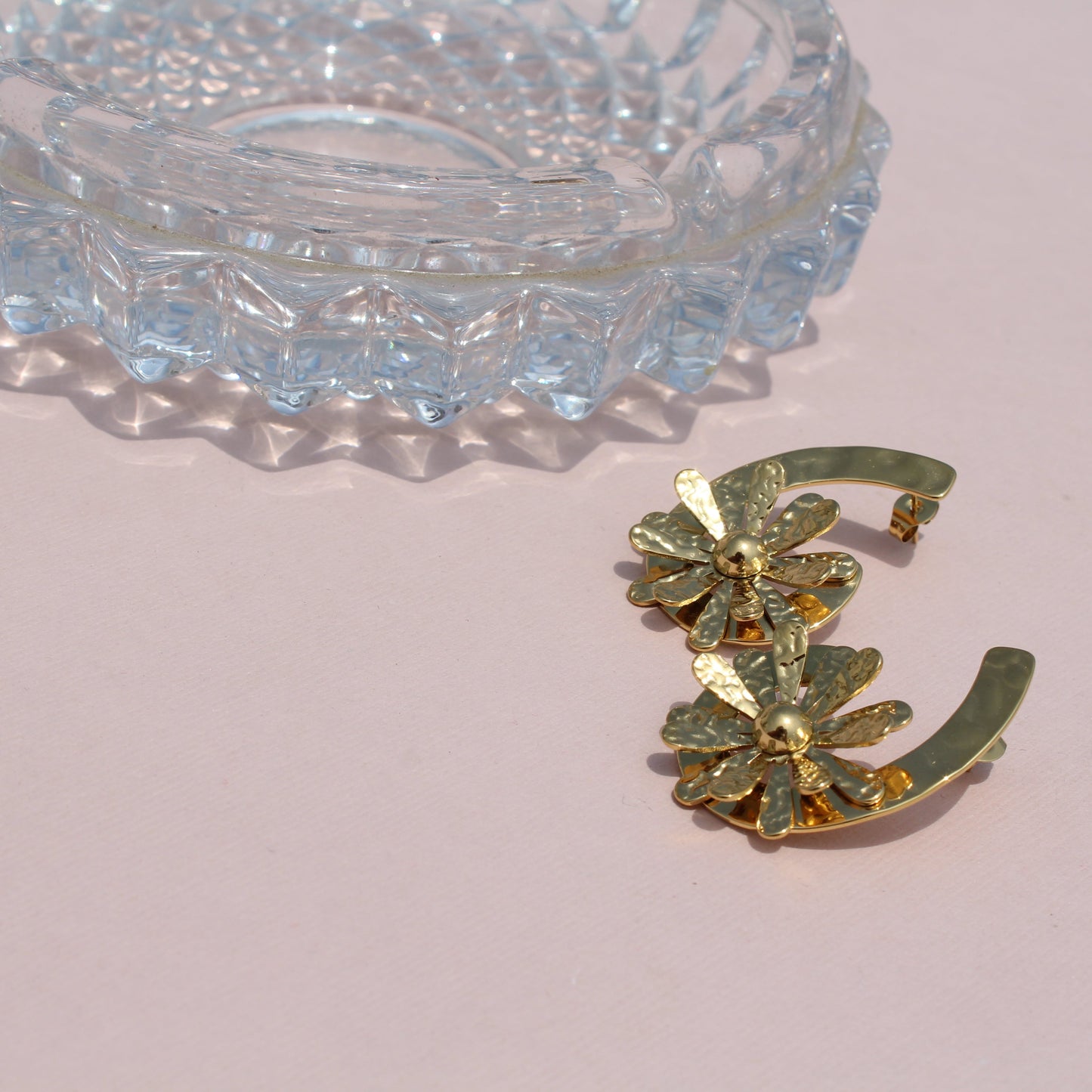 Anti-Tarnish Gold Plated Unique Flower Tops