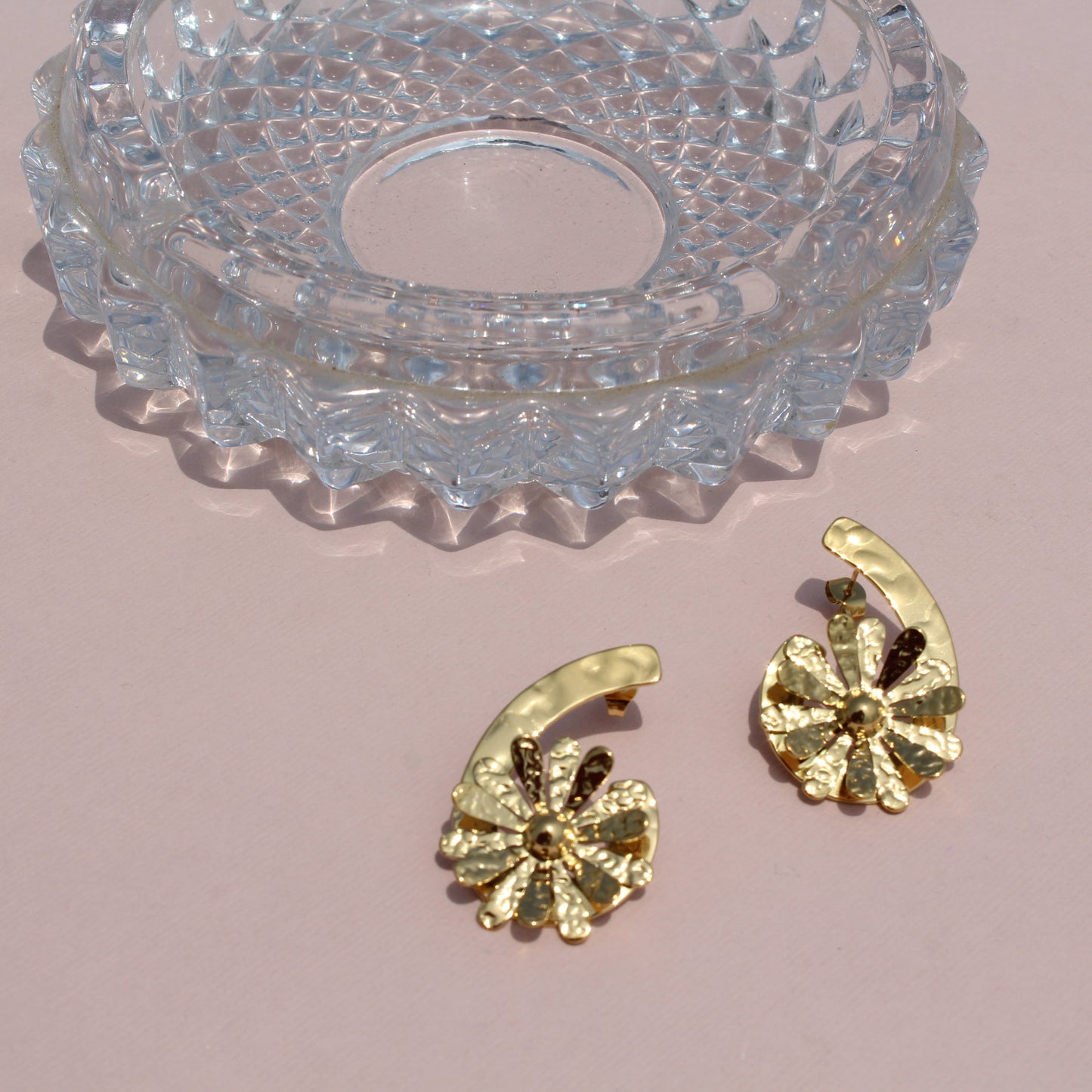 Anti-Tarnish Gold Plated Unique Flower Tops