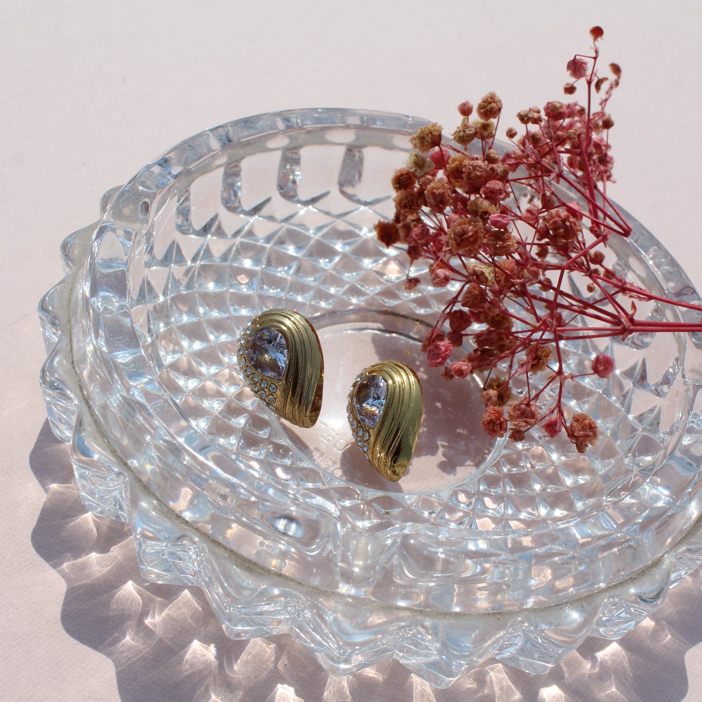 Anti-Tarnish Gold Plated AD Leaf Tops with Gemstone