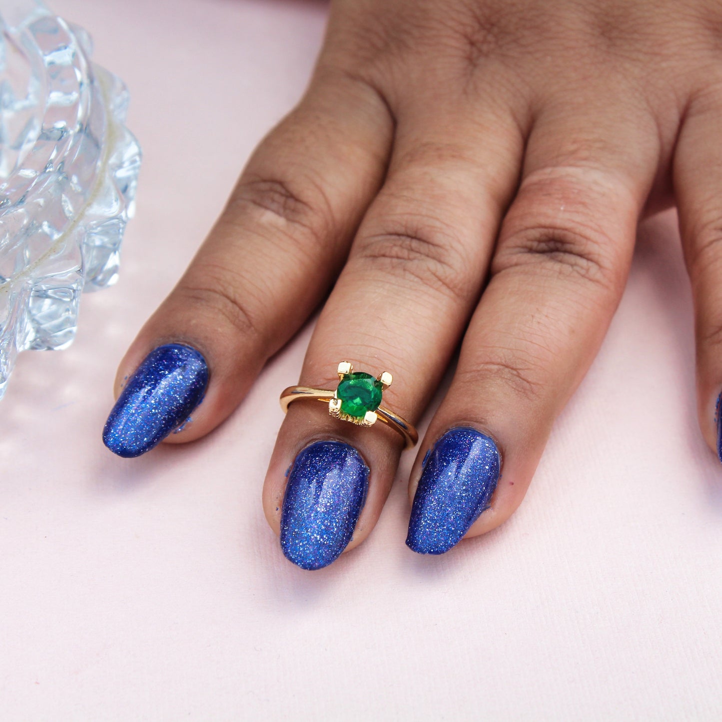 Emerald stone ring