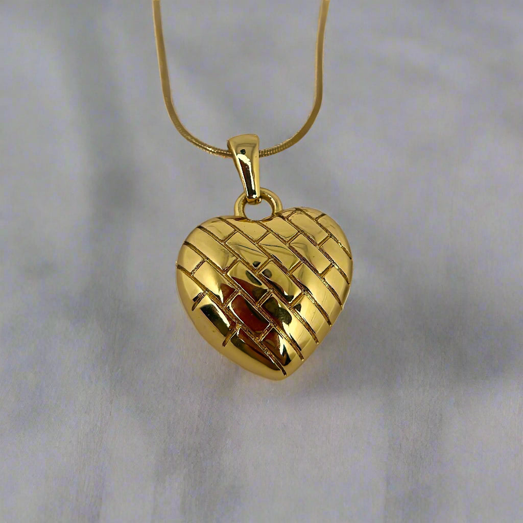 Anti-Tarnish Heart Locket Necklace