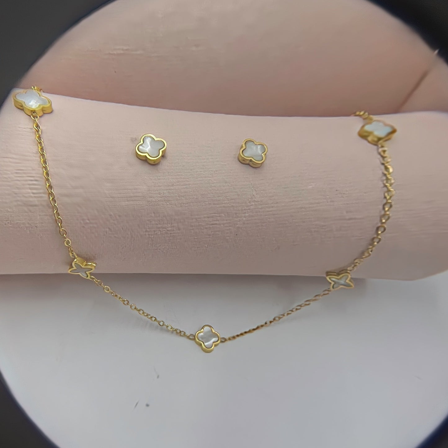 Anti-Tarnish Clover Necklace and Earring Set