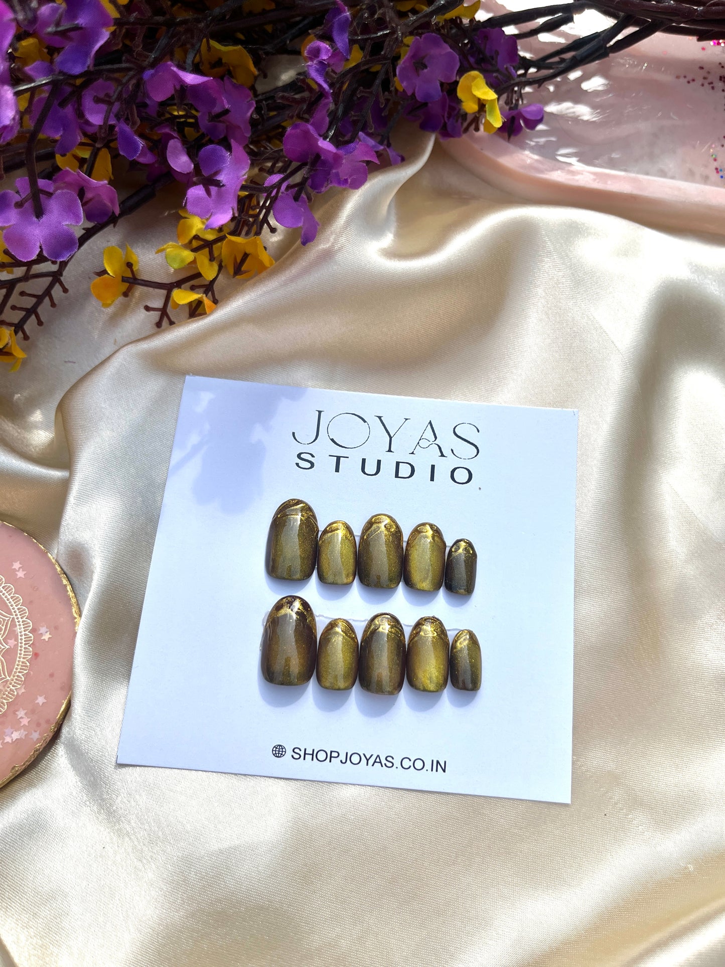 Cat Eye Press On Nails
