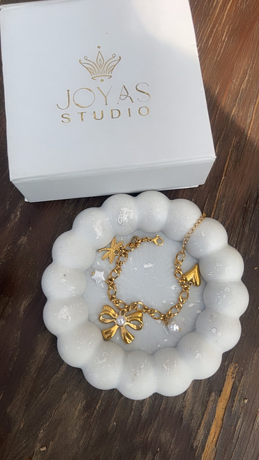 Lisa Charm Bracelet
