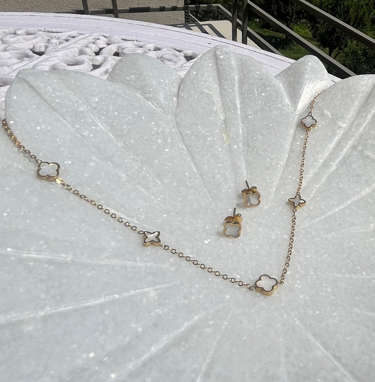 Anti-Tarnish Clover Necklace and Earring Set