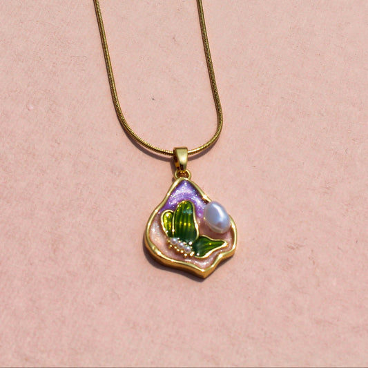 Anti Tarnish Gold Plated Necklace with Pear Shaped Vintage Pendant