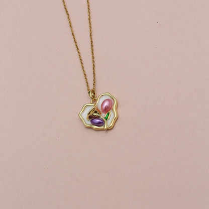 Anti Tarnish Gold Plated Necklace with Heart Shaped Vintage Pendant