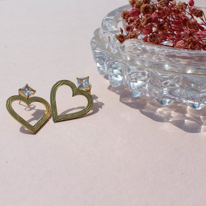 Anti-Tarnish Gold Plated Gemstone Heart Dangler