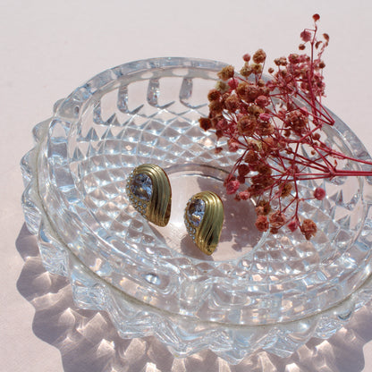 Anti-Tarnish Gold Plated AD Leaf Tops with Gemstone
